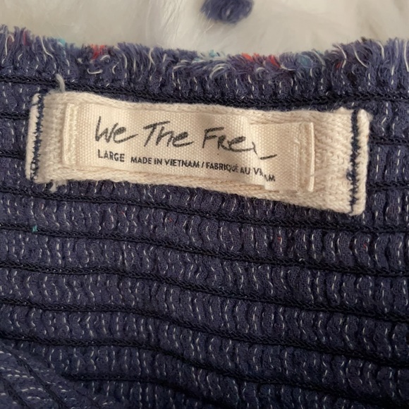 🆕 We the Free Navy Plaid Ruffled Siena Top - Picture 11 of 12